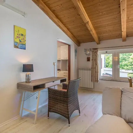 Felix Apartment